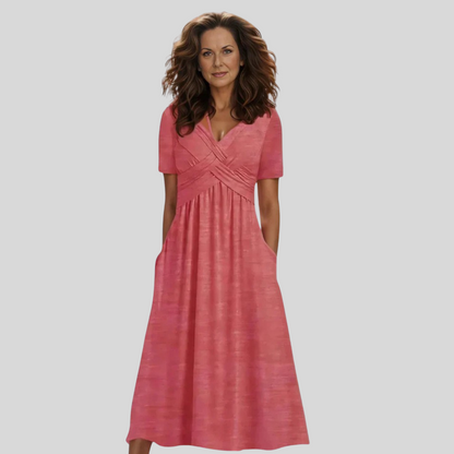 Adela | Wysokie i doskonale rozwinięte sukienki