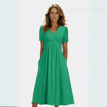 Adela | Wysokie i doskonale rozwinięte sukienki