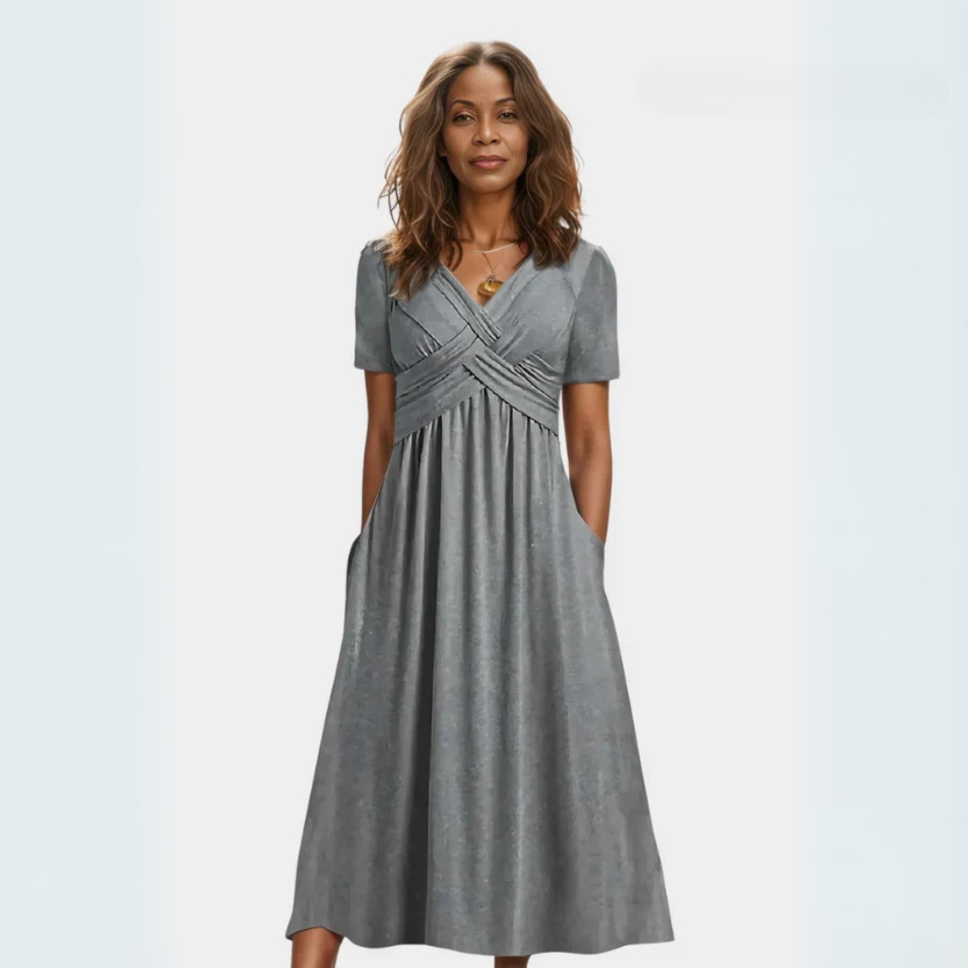 Adela | Wysokie i doskonale rozwinięte sukienki