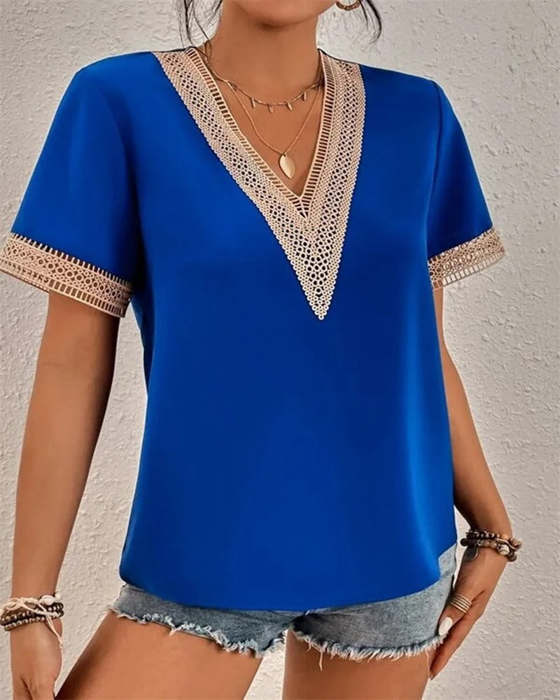 Teresa | MODNA KORONKOWA KOSZULKA Z DEKOLTEM W KSZTALCIE V